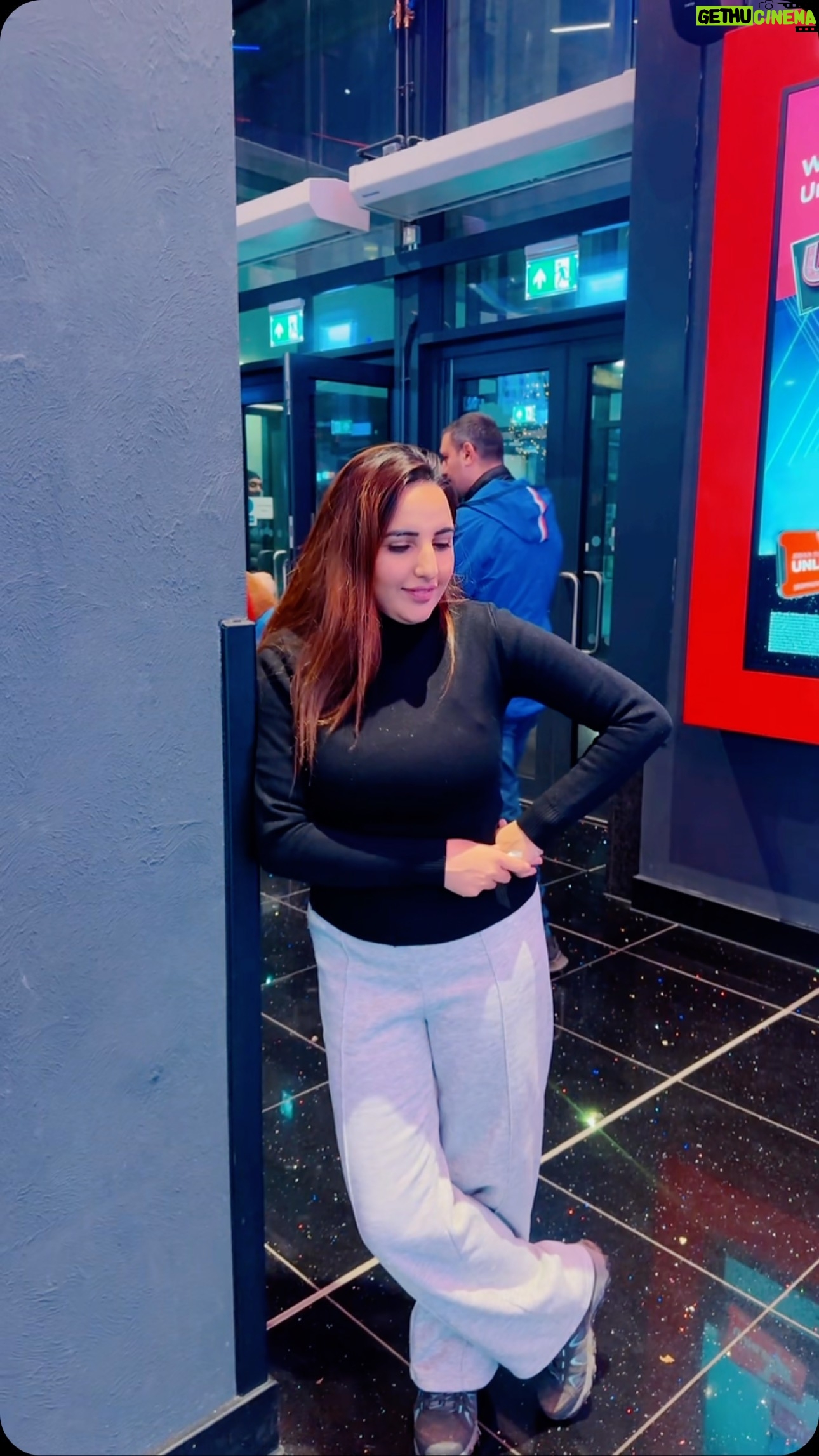Hareem Shah - 5K Likes -