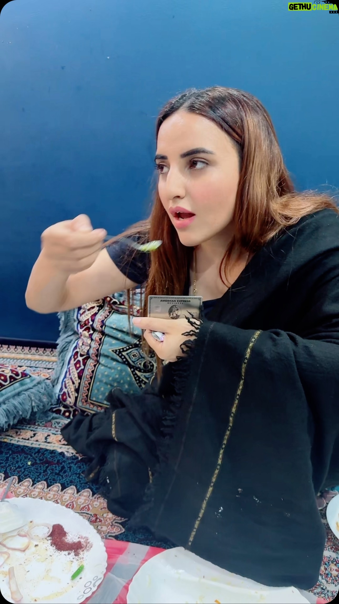 Hareem Shah - 13.3K Likes -