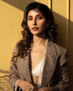 Actress Harshita Gaur HD Photos and Wallpapers March 2025