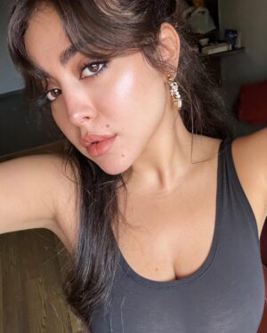 Haya Maraachli​ Instagram - 🥷🏻