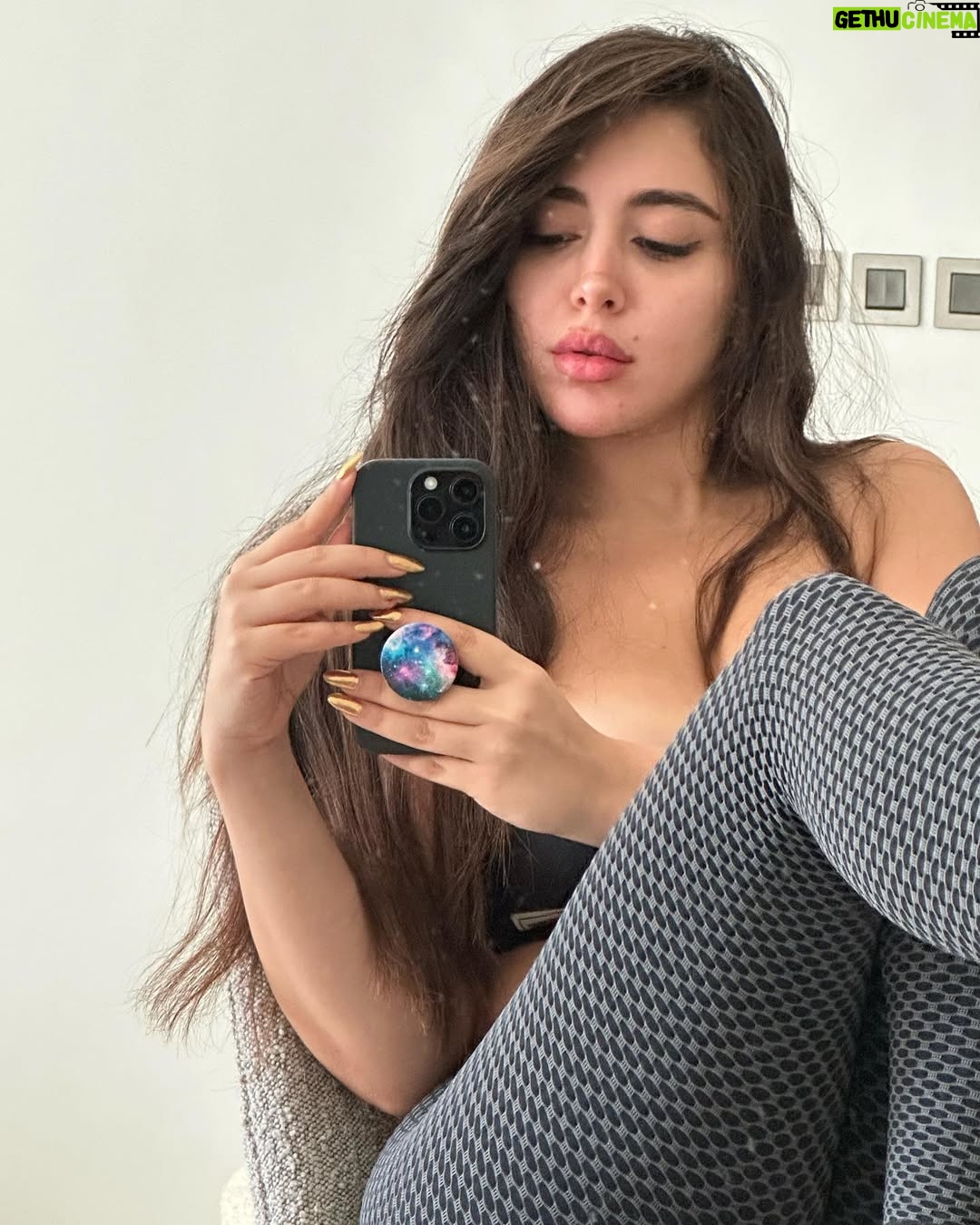 Haya Maraachli - 260.6K Likes - تسويف ما قبل الجيم