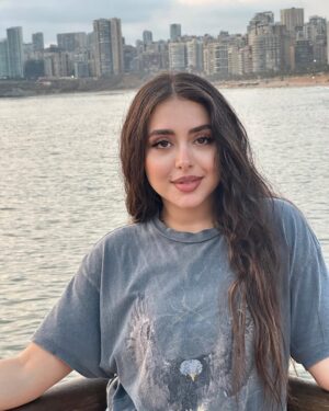 Haya Maraachli​ Instagram - ☺️