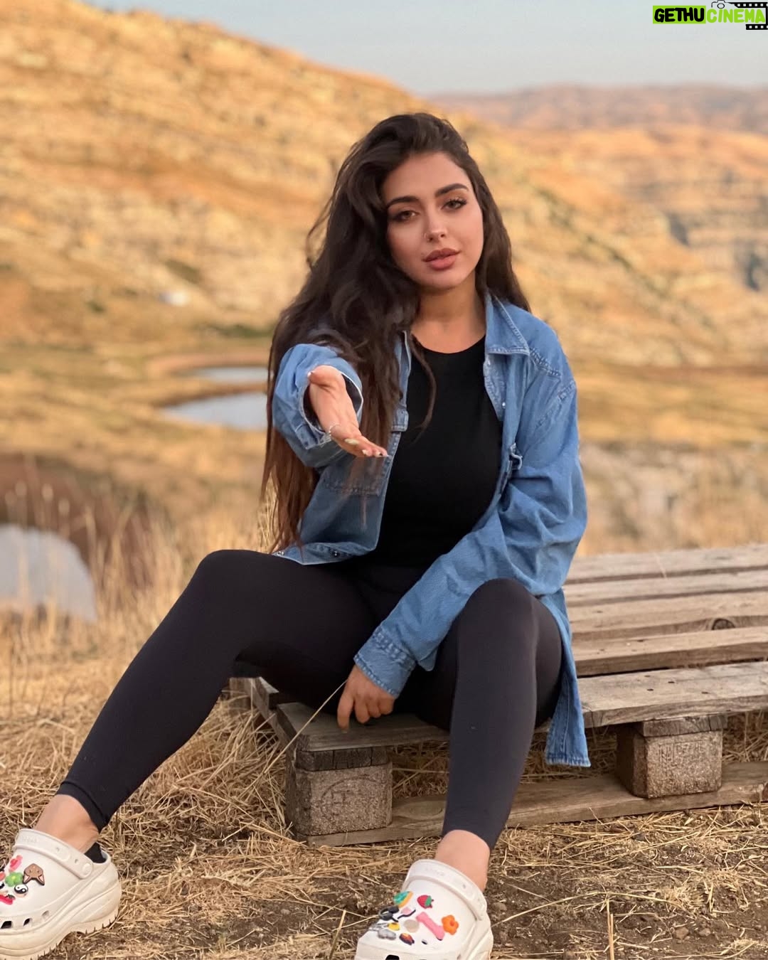 Haya Maraachli - 159.4K Likes - 🫴🏻✨