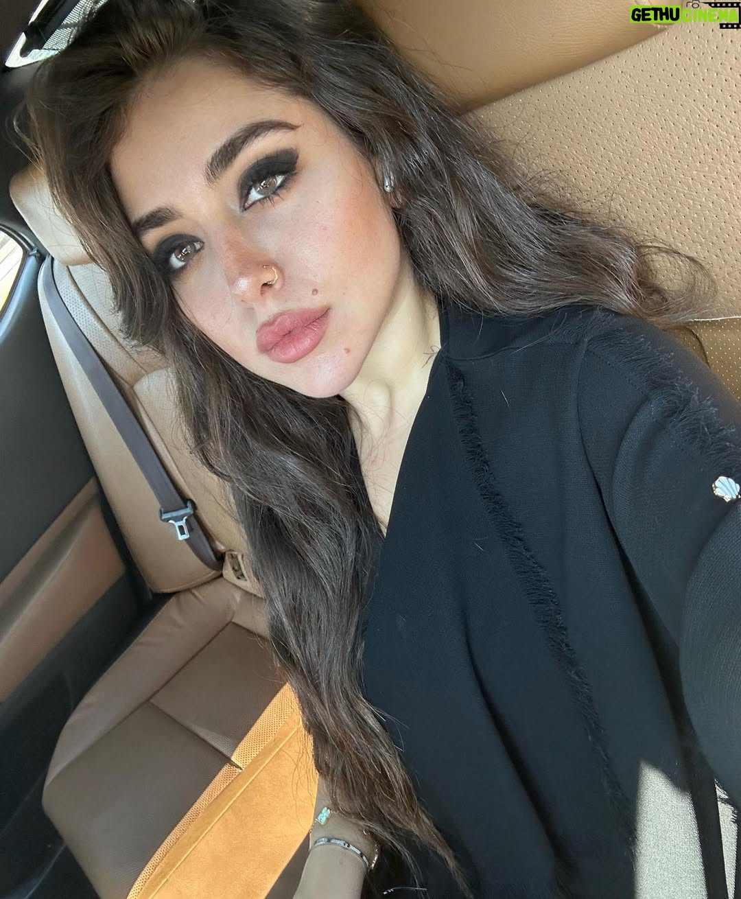 Haya Maraachli - 210K Likes - 🐼 or zorro aw catwome