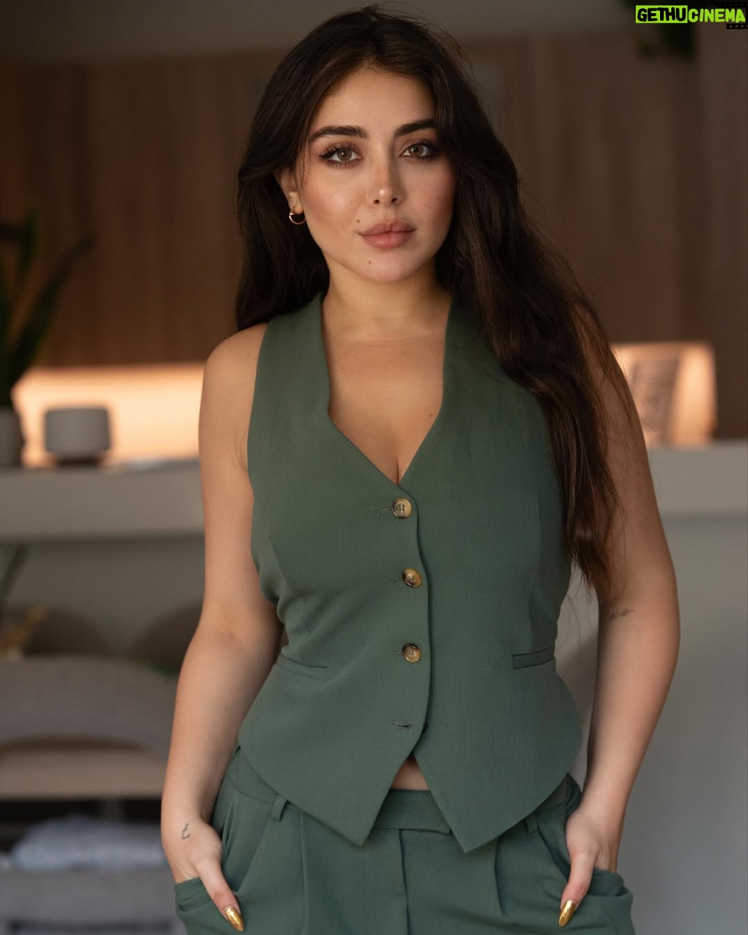 Haya Maraachli - 273.4K Likes - 🌻