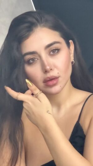 Haya Maraachli​ Instagram - شي هيك عل سريع