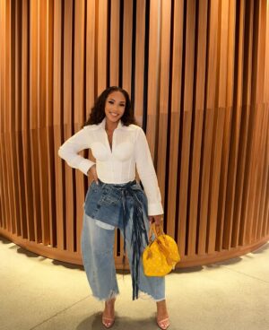 Hazel Renee Instagram - All🌟Star Weekend 2025 In The Bay!
Looking Back On What A Time!! I Was Really Trying To Post In A Timely Manner And Like Over A Cute 2 Days But Here We Are…Ya’ll Goin Get This 20 SWIPE ⏩️🤯 (how do yall be getting the content out so fast?! I’m serious I need answers 👀🤣🤣) 

💚1. I Am EXTREMELY EXCITED For You All To Experience Meski We Had A Celebratory Soft Opening To Kick Off All Star Festivities With My Hubby @money23green 
💚2. The First Green Room Executive Brunch Was Special And Delicious. We Couldn’t Be More Thankful To @crocs and @meta For Their Partnership!
💚3. Skills Challenge To Cheer On My Love With Our Littles…They Looveee Some Papa
💚4. We Popped In And Supported @gentlemanscutbourbon 
💚5. Ain’t No Party Like A KLUTCH SPORTS PARTY🤷🏽‍♀️
💚6. All Star Game….I Spy The OG’s Win 🏀 
💚7. My Beautiful @nigella_sf Vday Roses🌹Because Love Day Is Love Day🥰🥰

Thank You
@briamakeup For Always Coming Through To Beat Me💚
@styledw.class For Pulling & Prepping These Looks💚
#allstarweekend #vday #latepost #lifeisGood