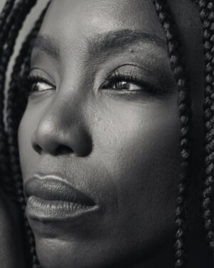 Heather Headley Instagram - #Exhale…

It’s all working out for good 🙂!

@meaganshuptar @mimisbraidingbar @laursbymakeup101