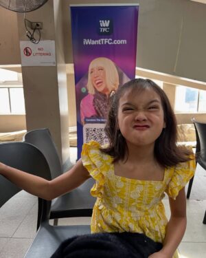 Helga Krapf Instagram - The face you make when you get to experience mommy’s old stomping grounds. 😍 

Amelie has been so curious about my life as an actress, asking so many questions about behind the scenes, in between takes, interviews, and the whole acting process. She asked if she can watch @itsshowtimena when we visit PH and her Ninong @augustbenitez granted her wish like a true fairy godfather. 🪄🤭 Thank you so much Sir August! 🙏🏼

Thank you also to her Ninong @teddspotting na pinaghandaan ang german, shooked si Amelie sayo! Lol Also to her Ninong @vhongx44 for seeing her backstage. 🫶

To Ninong @thirdeeduran , Tita @alyannaaranezz and Tito @deanscenes for coming and vlogging (follow niyo siya sa tiktok 🤣) 

And to the staff and kuyang marshalls of Abs who are as respectful and kind as I remember them to be. Truly felt like coming back to your former home. 🏠