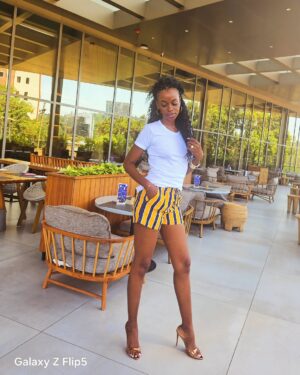 Hellen Lukoma Instagram - Your intuition knows what your heart needs ♥️