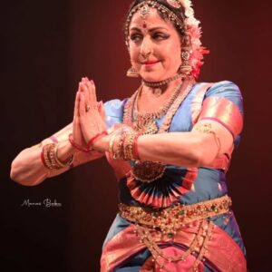 Hema Malini Instagram - Ever grateful to Pt. Hariprasad Chaurasia Ji for inviting me to perform at the Vrindaban Mahotsav on 14th March at Bhubaneshwar.  performance included glories of Mother Lakshmi, Shiv Ji, the kritis on Jagannath Ji by Oriya poet Shalabeg and Tulsidas in Hanuman which ended with a number of Chaitanya Mahaprabhu.
Venue:  Rabindra Mandap

@pthariprasadchaurasia @vrindabangurukul 

#vrindabanmahostav2025 #bhubaneshwar #danceprogram #dance