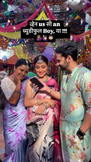 Hemangi Kavi Instagram - Happy Holi गाईज!!! 🎨💦🧟‍♀️🧞‍♀️

(100 marks to Kishori Tai’s expressions) 😝😝👏🏽👏🏽

#happyholi #kmtmg #family #zeetv #onsetfun #holisequence #kishorishahane #pulkitbangia #hemangikavi #reel #trending #holihai #buranamanoholihai #rangbarse #reelsforreels #2025 #colourful #colour