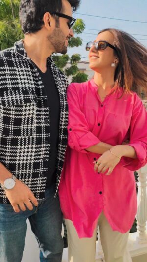 Hiba Aziz Instagram - Bhut jald arahe hain on #humtv 
.
.
.
.
.
.
.
.
#fahadsheikh #hibaaziz #arijit