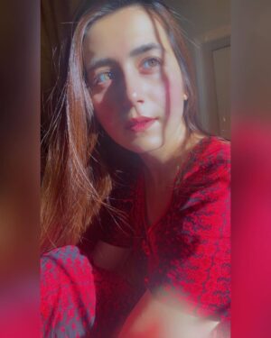 Hiba Aziz Instagram - M E P H O B I A 🤭

PC: @maya_aziz__ For You 🌹