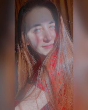 Hiba Aziz Instagram - M E P H O B I A 🤭

PC: @maya_aziz__ For You 🌹