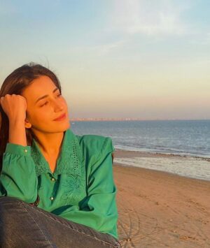Hiba Aziz Instagram - H I R A E T H
