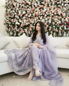 Hina Javed Most Liked Photos and Posts