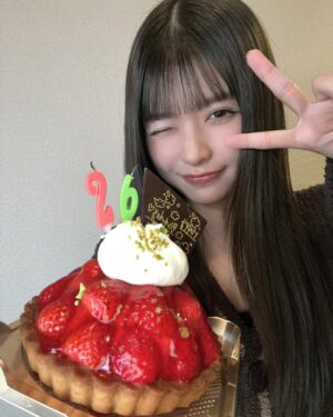 Hina Kagei Instagram - _
沢山の方にお祝いして貰えて、遅めのバレンタインも作って🧁ིྀ
楽しいお誕生日でした、幸せ₍ᐢ‥ᐢ₎ ♡

大和コネクト証券の皆様とキャスティングチームの方々からも
お祝いのお花をいただきました嬉しい💐
みんなから送られてきてた沢山のメッセージも全部読んだよ、ありがとう(՞˶ᵒ̴̶̷᷄꒳ᵒ̴̶̷᷅ ˶՞)‪ ♡゛‬