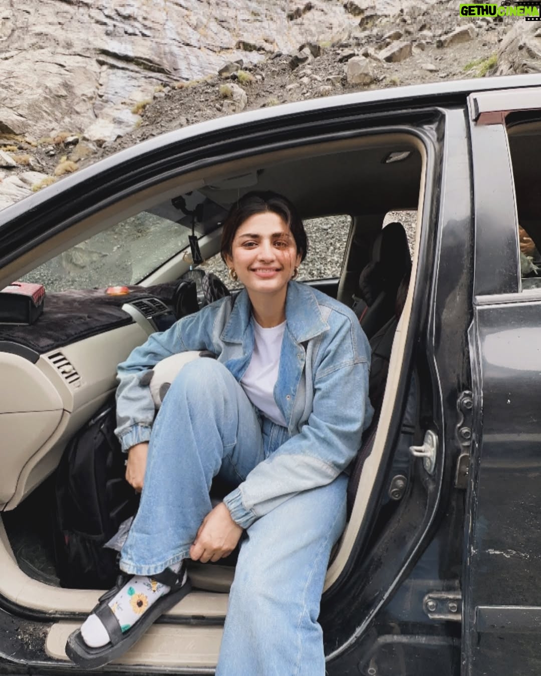 Hira Soomro - 13.7K Likes - For my people who has been dming me to post !
.
.
.
.
#hearts #moments #hirasoomro