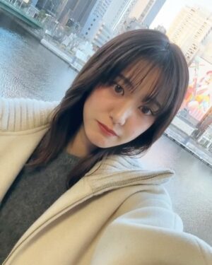 Hirona Yamazaki Instagram - ❄️February❄️
#2月はいりましたね
#今月も頑張りましょうね
#今週お知らせ沢山できそうです
#自撮りばっかでごめんね
#川を背負う女