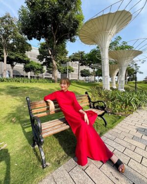 Hoang Thuy Linh Instagram - Mùng 1 ❤️🥰
#HappyLunarNewYear2025 #xeoxo