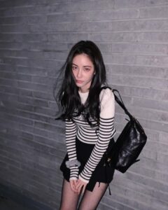 Actress Hong Su-zu HD Photos and Wallpapers June 2025