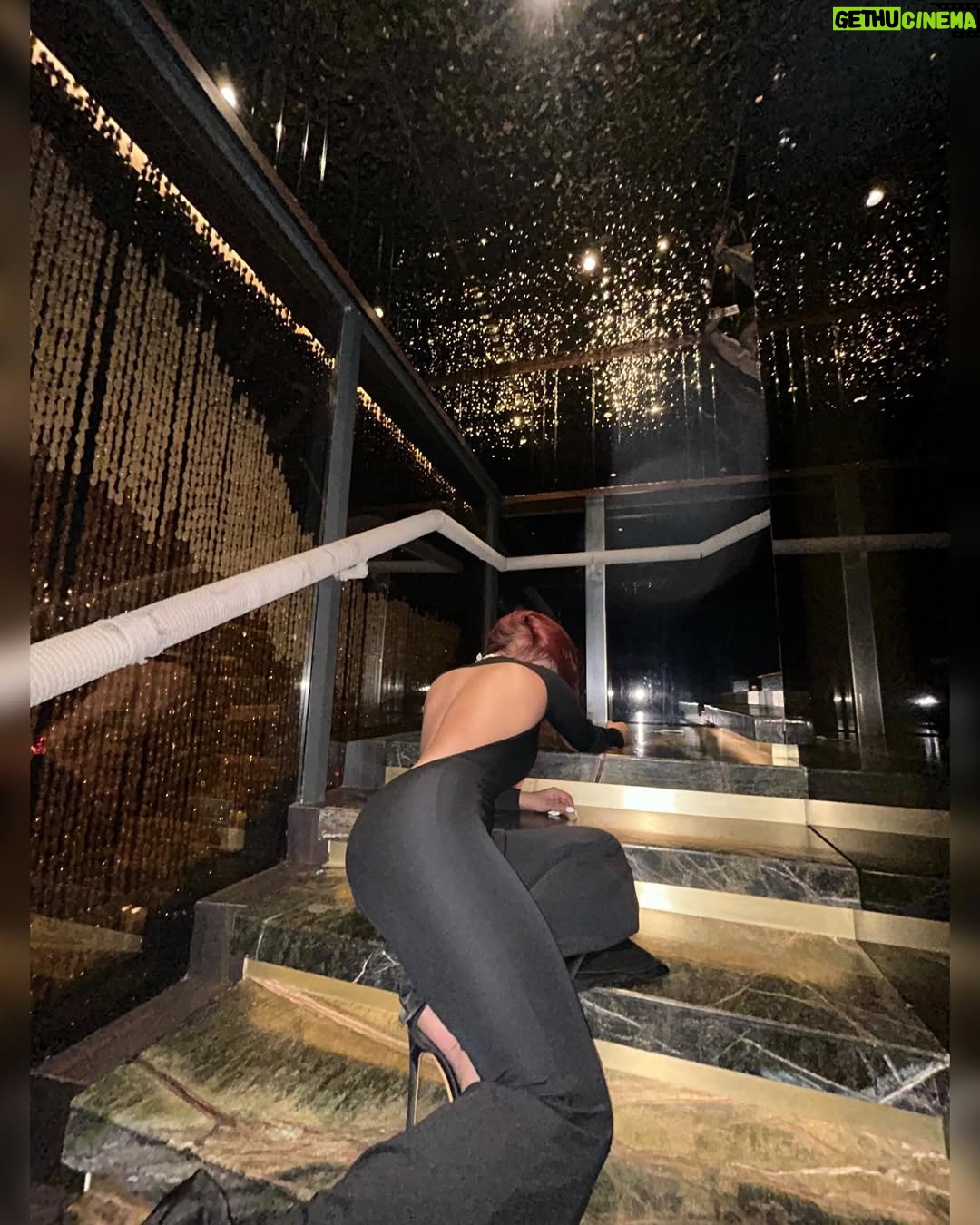 Hritu Zee - 23.4K Likes - THICK & FABULOUS 🥵🔥