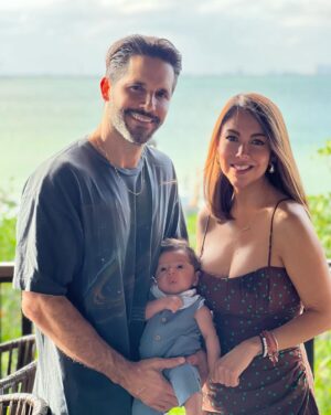 Ilean Almaguer Instagram - You are so perfect! ✨💙
Pulga de mi corazón no hay palabras para describir el amor que siento por ti. Amamos nuestros días a tu lado. Tú mi todo!! 🥰 #luan
 #baby #love #fy