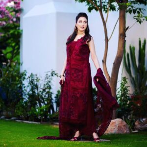 Iman Ali Instagram - Eid mubarik Eid day one 
@imanalyofficial
📸: @waseemphotography 
Makeup :@makeupbyhussainbabar
@We3communications
Dress: @Sairashakira
@bmpk
