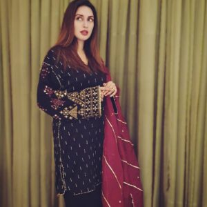 Iman Ali Instagram - Second day of eid at Mama's
@zarashahjahanofficial thanks for the outfit
PC @rahmaaliofficial