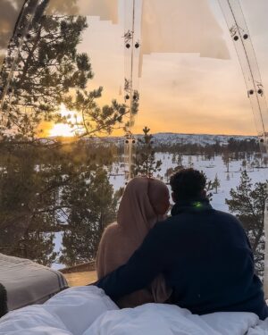 Iman Meskini Instagram - Happy birthday to the most amazing, kind, funny, intelligent, caring and handsome husband ❤️ I love you to the moon and beyond. Thank you for all the memories we’ve shared so far, and I pray for many more to come inn sha Allah 🤲🏽🎈