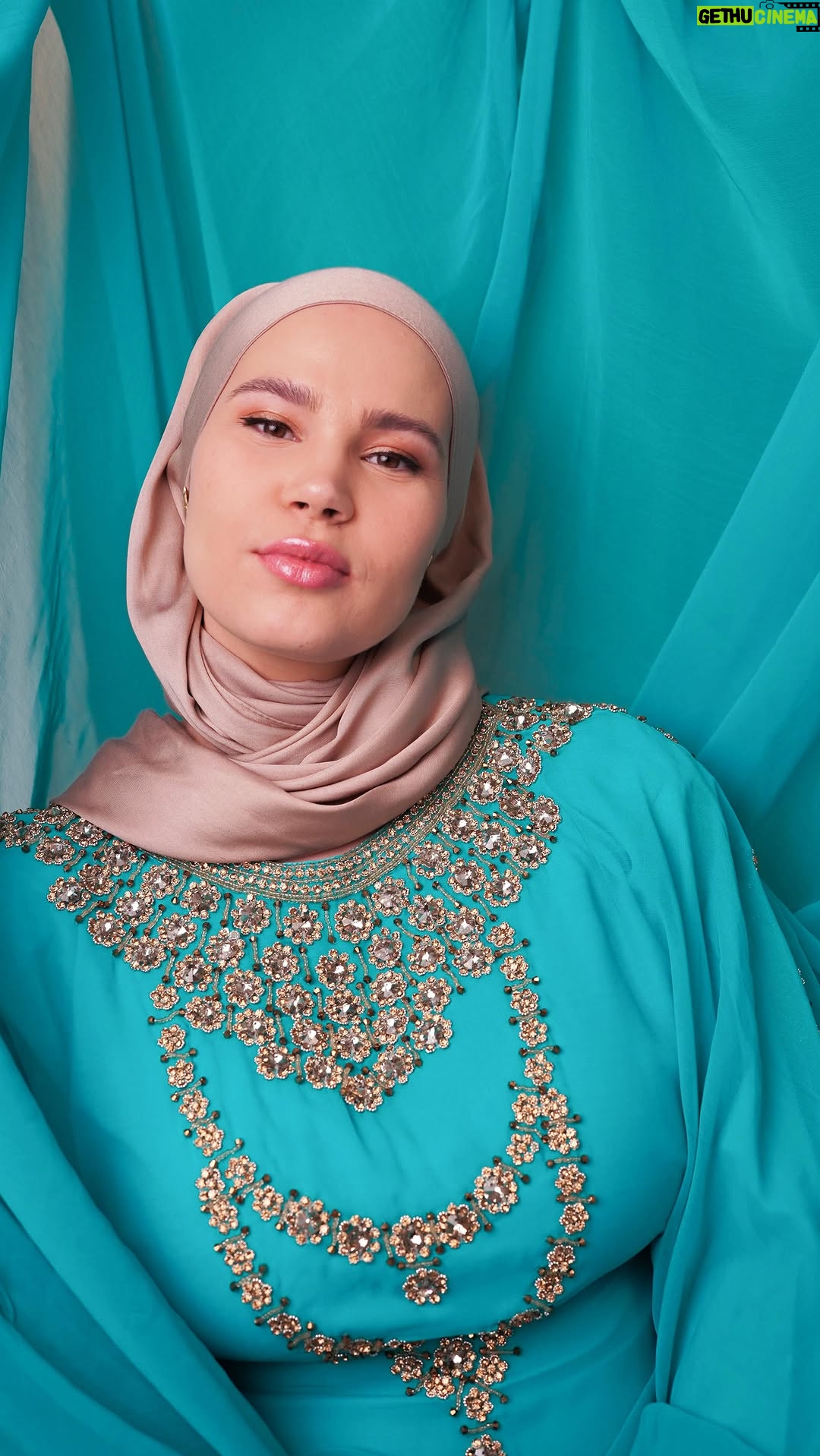 Iman Meskini - 29.6K Likes - A bit late to the party, but HAPPY WORLD HIJAB DAY sistersšā¤ļø Wear it proudly and loudly š§š¼āš½
šø: @tinelinea @silkepapir_