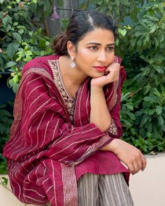 Actress Inaya Sultana HD Photos and Wallpapers March 2025