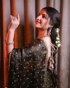 Singer Indravathi Chauhan HD Photos and Wallpapers March 2025