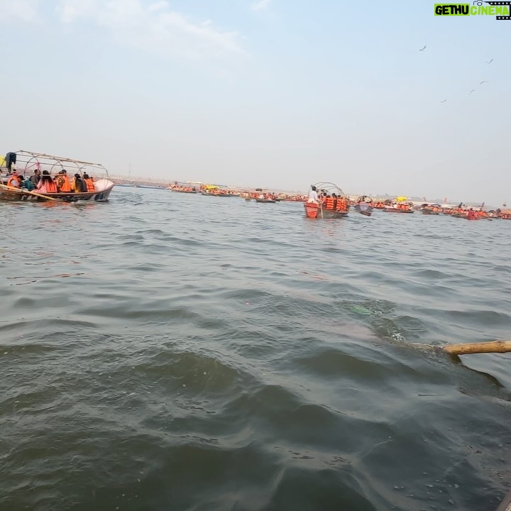 Insha Ghai - 17.6K Likes - Har Har Mahadev🔱
Some journeys are chosen, others are written long before we arrive. No coincidences, just divine timing. At the Triveni Sangam, where the Ganga, Yamuna, and the mythical Saraswati meet, the sacred waters felt like they already knew what to take from me—no words needed. In a place where faith, time, and destiny merge, I found a moment of stillness in the flow.