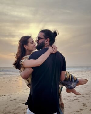 Iqra Aziz Instagram - میں تے میرا دِلبر جانی ⭐️