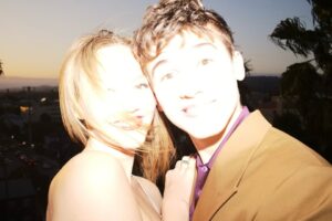 Iris Apatow Instagram - Enjoy these blown out photos🪷