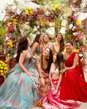 Isabelle Kaif Instagram - A beautiful night filled with the most amazing moments! 😍 May your days ahead be filled with endless love, laughter, and beautiful memories that will last a lifetime! 💞Here’s to love, happiness, and the wonderful future that awaits! @karishmakohli 🫶🏼 Mikhail