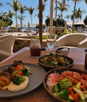 Ivana Baquero Instagram - This trip is nothing short of magical 💙 
We've crossed off some incredible bucket-list adventures, including witnessing the majestic humpback whales breach the waters of Cortez, and after chasing two winters in a row, we’re finally basking in the warmth of the glorious Mexican sun, all while having some of the finest meals we've ever had 🇲🇽 
Feeling deeply grateful...
Thanks for the perfect romantic getaway @villalavalencia @villagroupresorts