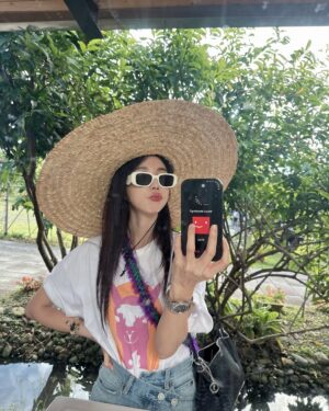 Ivy Shao Instagram - 花花草草陽光好🌸🌼🌿🌿☀️