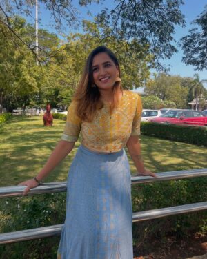 Jacqueline Fernandas Instagram - 💛