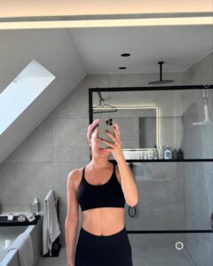 Actress Jamie-Lee Six HD Photos and Wallpapers March 2025