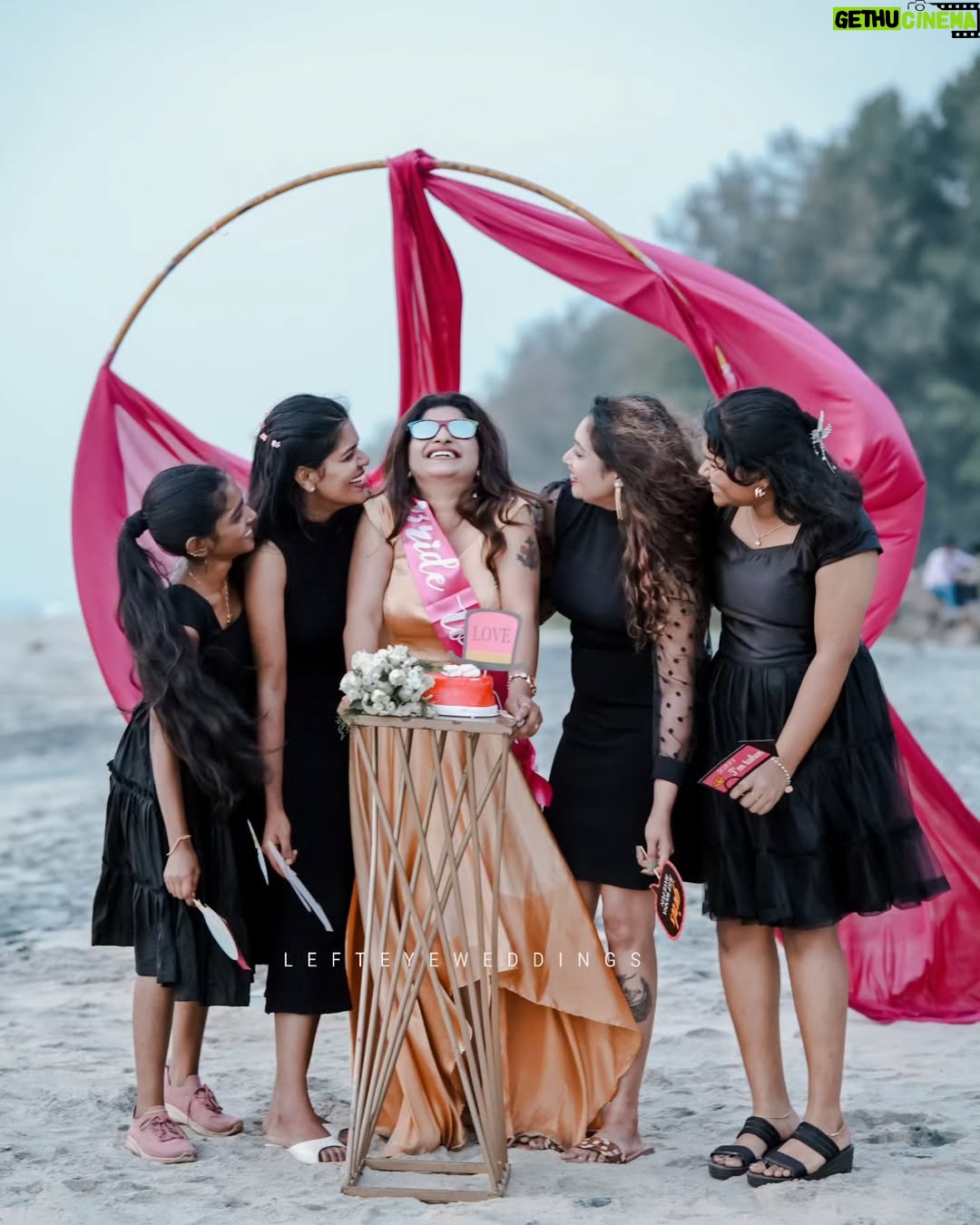 Janaki Sudheer - 3.6K Likes - Ready to pop the bubbly and celebrate love🖤🩷
📸@lefteye_weddings
#bridetobe #bride #black #blackpink #beach #destination