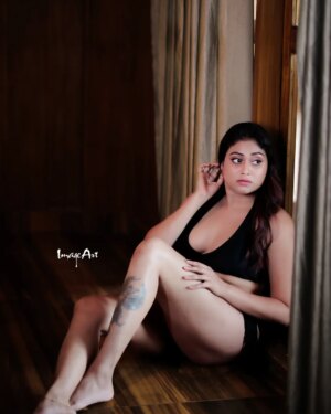 Janaki Sudheer Instagram - Being a woman is a super power, happy woman's day 🥰

#instagood #instapeace #instadaily #instalike #instamood #instagram #enjoylittlethings #explore #enjoylife #iamonmyway #happiness #modelsofkerala #modelsoﬁnstagram #bigbossmalayalamseason4 #bigbossmalayalam #actress #malayalamcinema #janakisudheer #happiness #woman