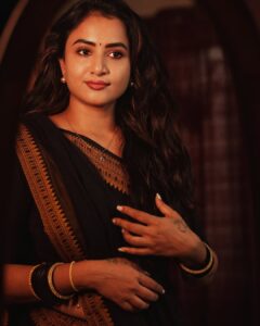 Actress Janani Ashok Kumar HD Photos and Wallpapers September 2025
