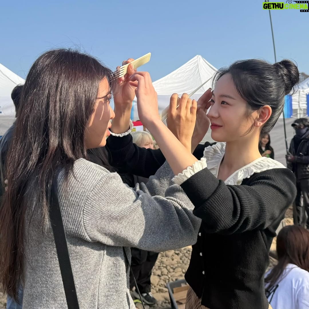 Jang Gyu-ri - 270.8K Likes - #ě§ę¸ęą°ě ě íë ě´ŹěěĽ ě모쥰모
.
.
ëě ëśěĄąí¨ě ěąě죟ë ëśë¤ ëëśě ë§¤ë˛ ěŚęą°ě´ ë§ěěźëĄ íĽí ě ěěë ě§ę¸ ęą°ě ě íë ě´ŹěěĽ, ě´ ę°ěŹí¨ ěě§ ěęł ěěźëĄë ě´ěŹí ëěę°ěźě§
ě§ę¸ ęą°ě ě íëě ěŹëí´ěŁźě 모ë ëśë¤ęť ě§ěŹěźëĄ ę°ěŹë댽ëë¤. ěë
ëě 댏!