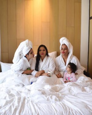 Jasmine Sidhu Instagram - The youngest & Coolest in our gang turned 7 today! Happy Birthday Anaahat ♥️

.
.
.
.
.
( Happy Birthday, Happy Birthday princess, My girls, girl gang, Going to Paris) 

#happybirthday #girlgang