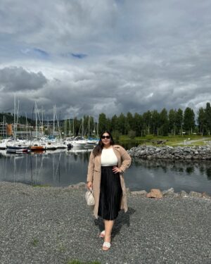 Jasmine Sidhu Instagram - Delve into the serene expanse of Gjovik’s picturesque lake, where the reflective waters mirror the beauty of the surrounding landscape, creating a symphony of tranquility and natural splendor. 

#hellonorway #visitnorway #visitislo #beautyobsessed #gjøvik #gjøviksentrum #oslonorway #sidhuxnorway #summervibes #summerinnorway #blooming
