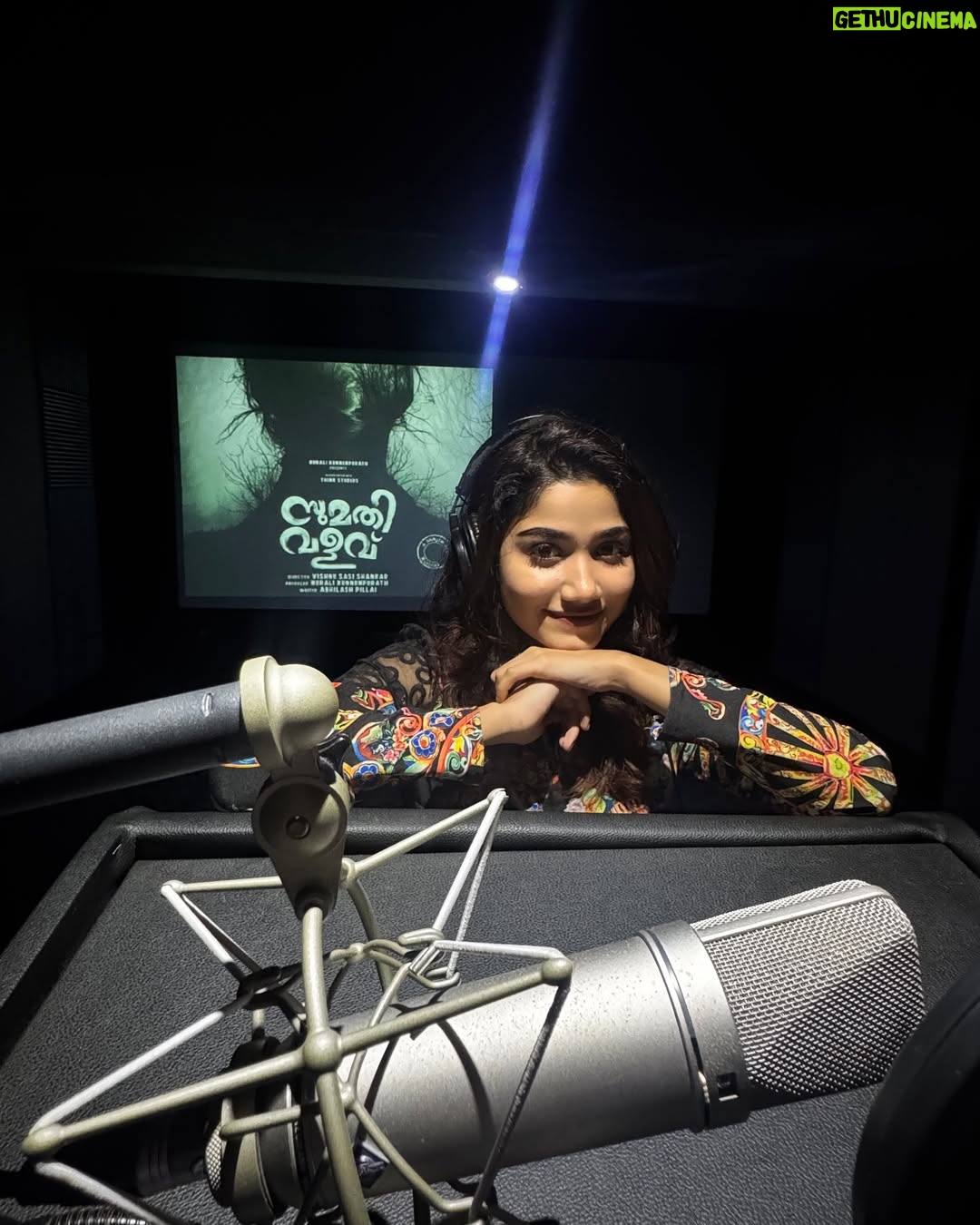 Jasnya Jayadeesh - 54.9K Likes - That’s a wrap on dubbing! So grateful to have been a part of this project
@sumathivalavu ❤️🔥
The await brings me chills down the spine .
Fingers & toes crossed 🤞🏻 for Sumathi Valavu 🧿
.
🎥 @iamvishnusasishanker 🫂♥️
#movie #dubbing