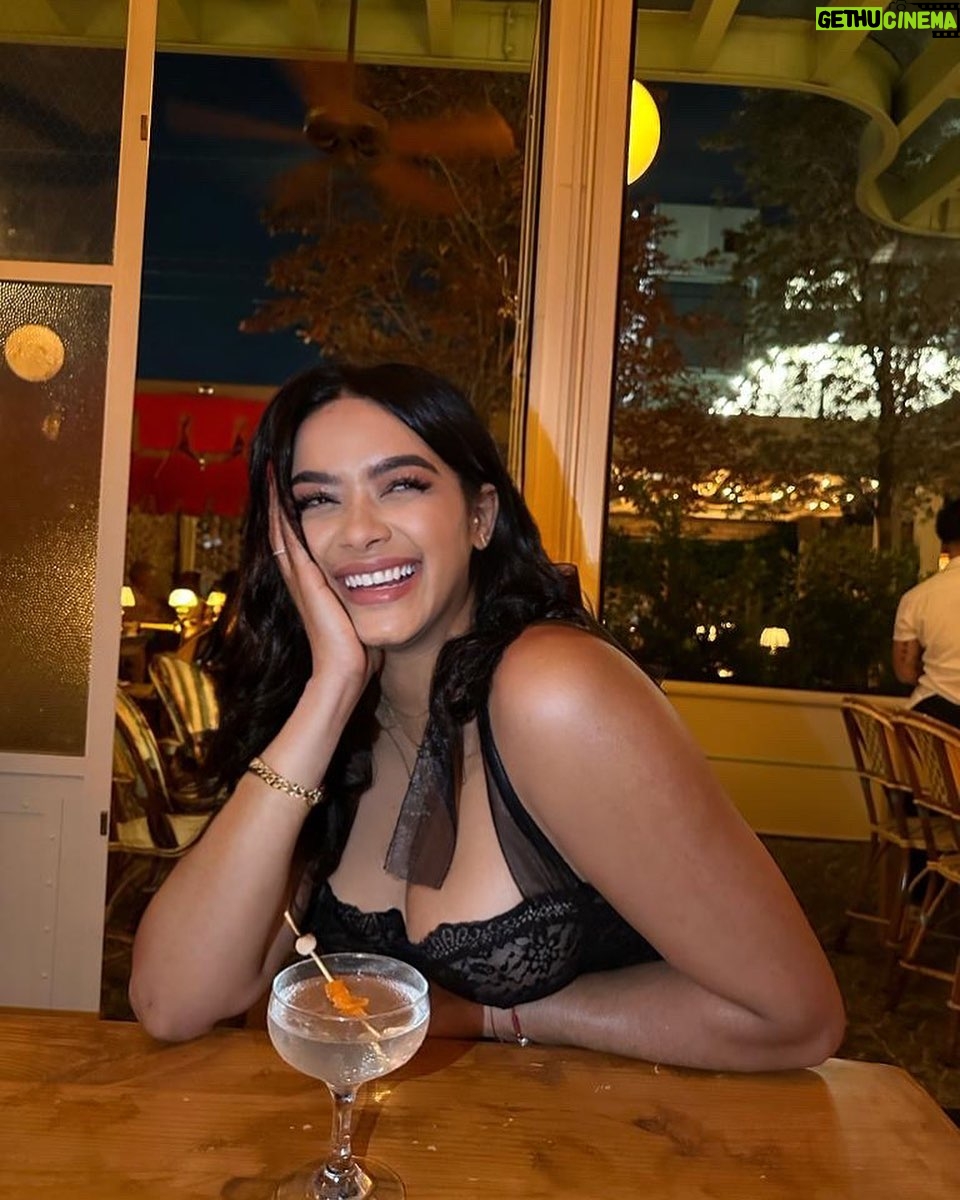 Jassym Lora - 18.5K Likes - Energy doesn’t lie🖤 top from @aiahboutique